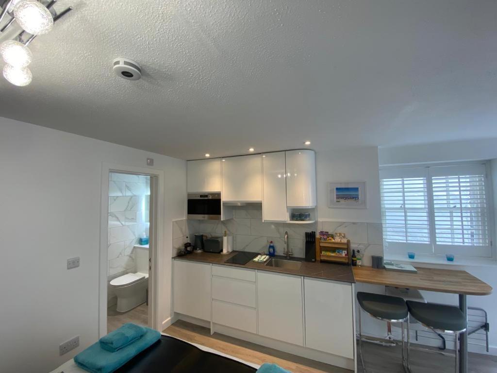 Sweet Caroline - Luxury Studio Stone'S Throw From Mousehole Harbour Bagian luar foto