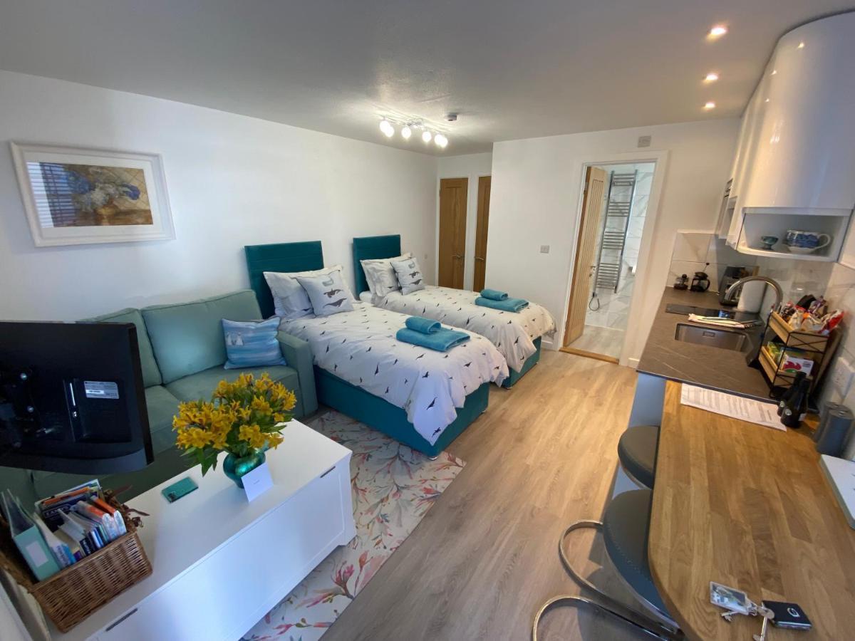 Sweet Caroline - Luxury Studio Stone'S Throw From Mousehole Harbour Bagian luar foto